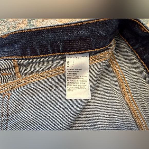 American Eagle AE Strigid Super High-Waisted Relaxed Denim Short - Picture 6 of 10